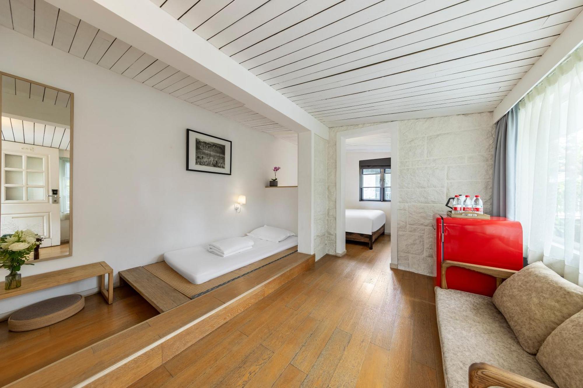 Shenzhen No'6 Garden Villa --French Window With Garden View,Close To Sea World &Shekou Ferry Port &K11 Ecoast &Subway Nearby ,Offer Western Food And Coffee &English Speaking With Tour Services Exteriér fotografie