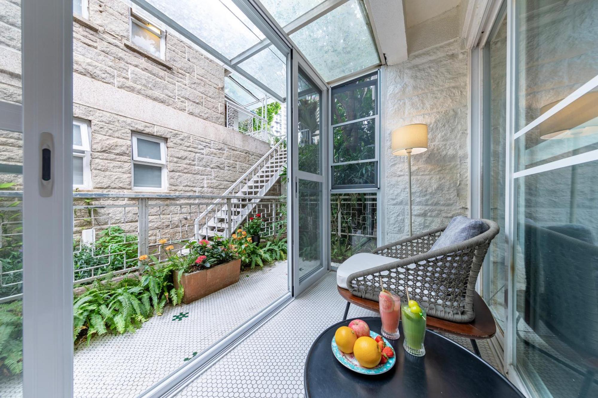 Shenzhen No'6 Garden Villa --French Window With Garden View,Close To Sea World &Shekou Ferry Port &K11 Ecoast &Subway Nearby ,Offer Western Food And Coffee &English Speaking With Tour Services Exteriér fotografie