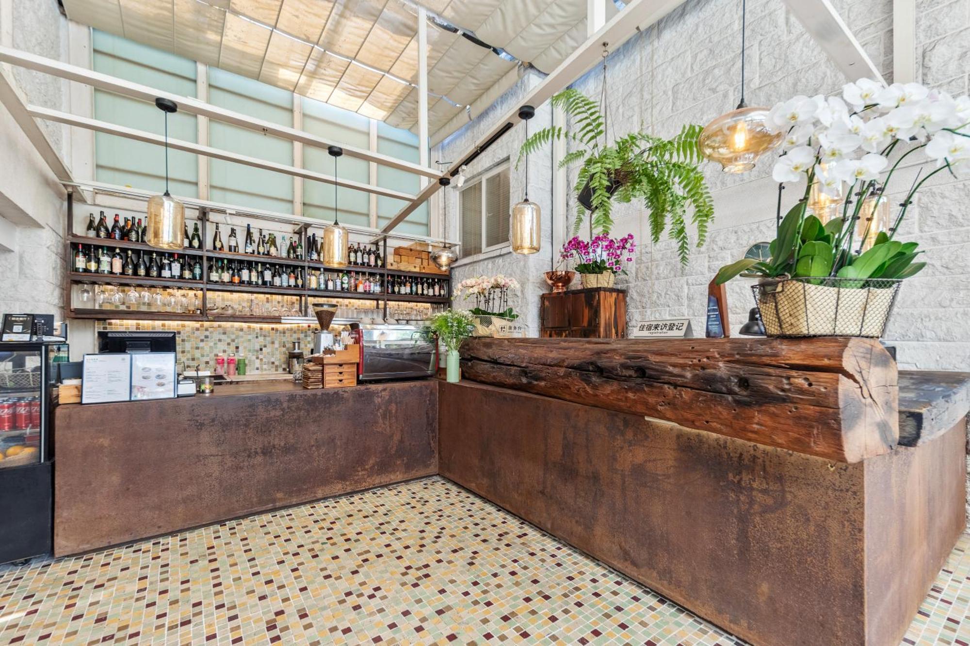 Shenzhen No'6 Garden Villa --French Window With Garden View,Close To Sea World &Shekou Ferry Port &K11 Ecoast &Subway Nearby ,Offer Western Food And Coffee &English Speaking With Tour Services Exteriér fotografie